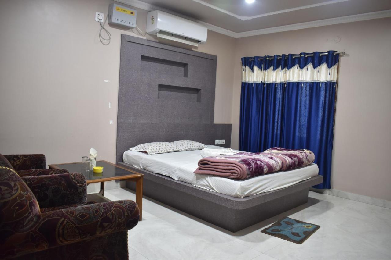Hotel suraj Balasore Extérieur photo